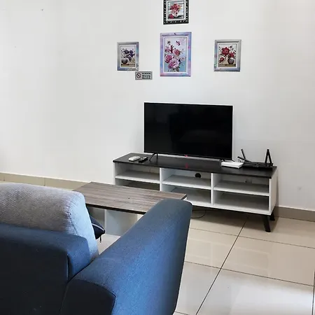 Trefoil Apartment Setia Alam Exterior photo
