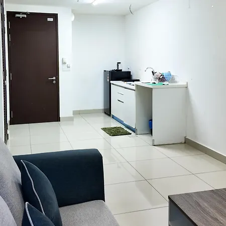 Trefoil Apartment Setia Alam Exterior photo