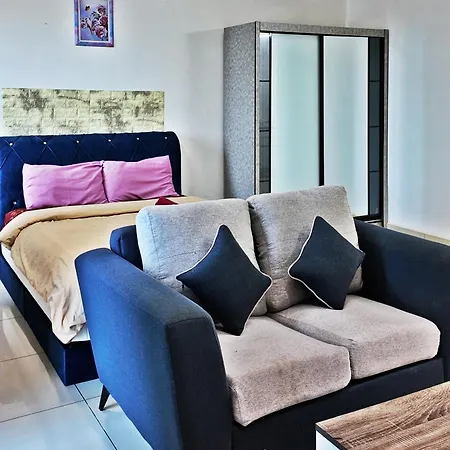 Trefoil Apartment Setia Alam Exterior photo